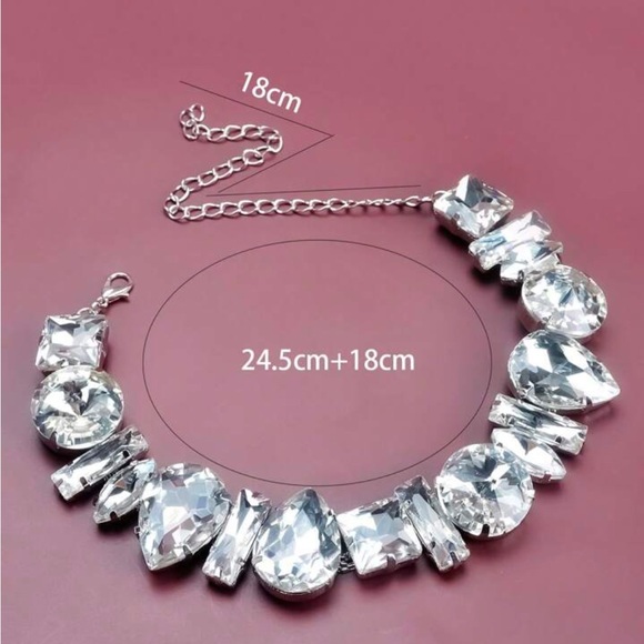 Socialite Crystal Fashion Choker Necklace - Picture 7 of 13